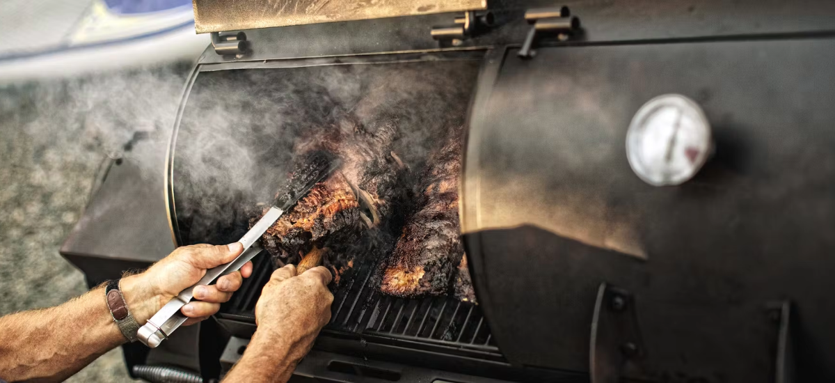 DRY RUBBED SMOKED RIBS AND BRISKET