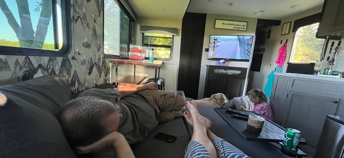 RV vs. Hotel: Which is Better?